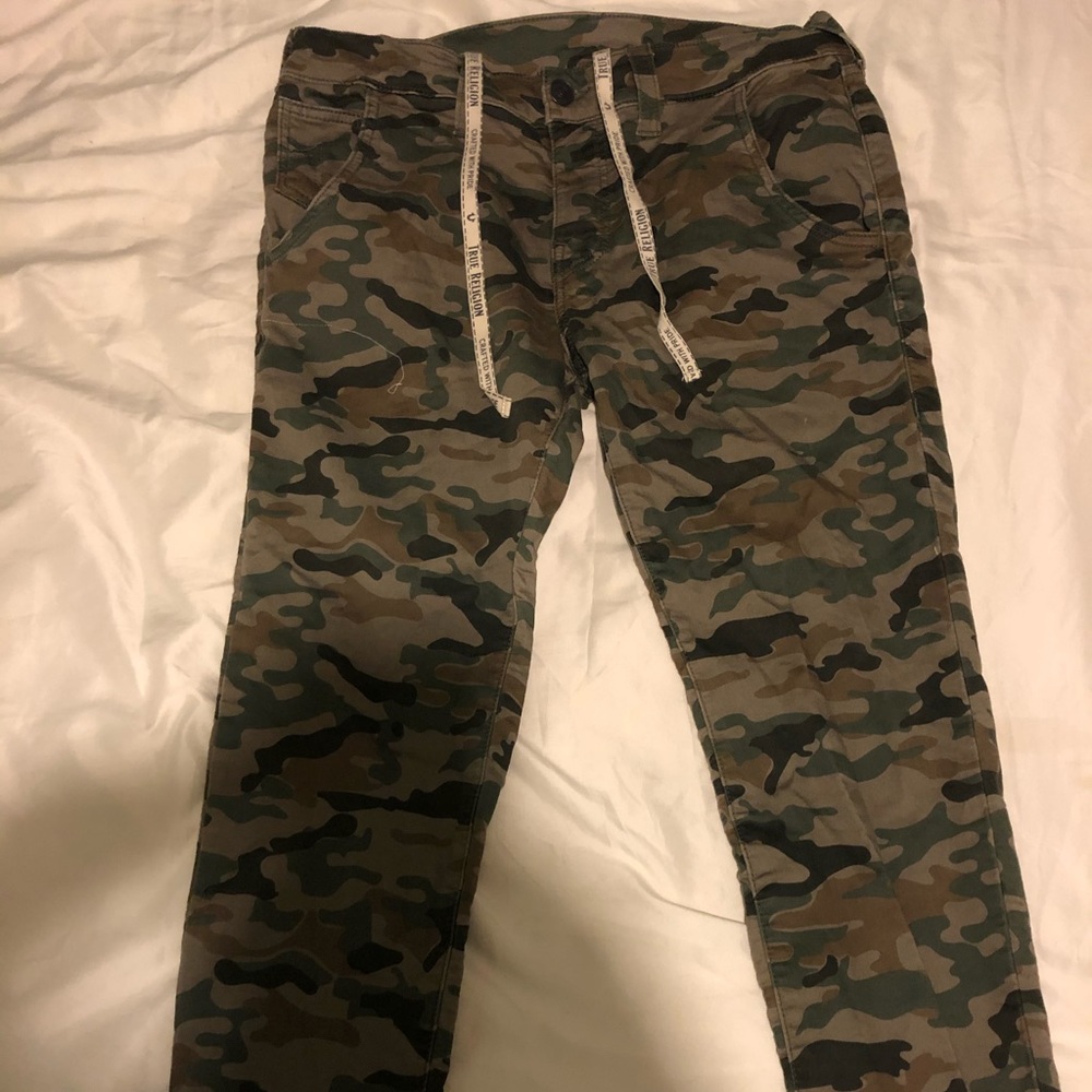True religion active stretch camo jeans